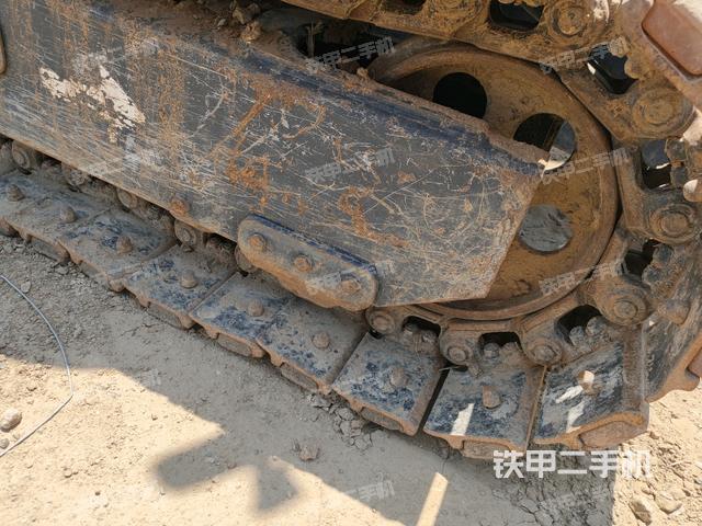 右导向轮(行走机构) 右导向轮(行走机构)