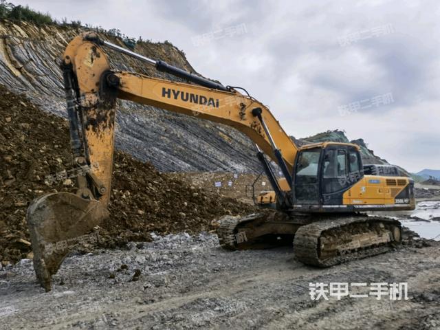 现代R350LVS挖掘机