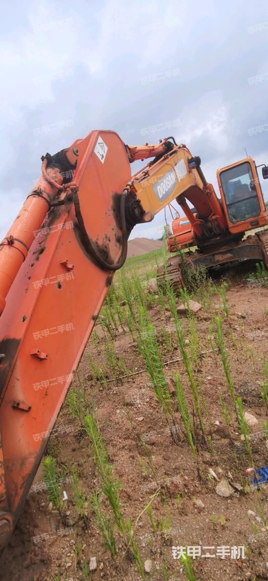 斗山DH370LC-9挖掘机