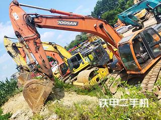 哈爾濱斗山DX260LC挖掘機實拍圖片