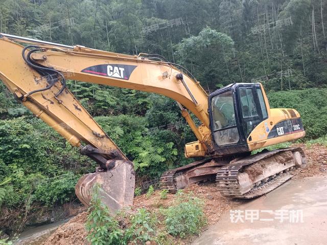 卡特彼勒320C挖掘机