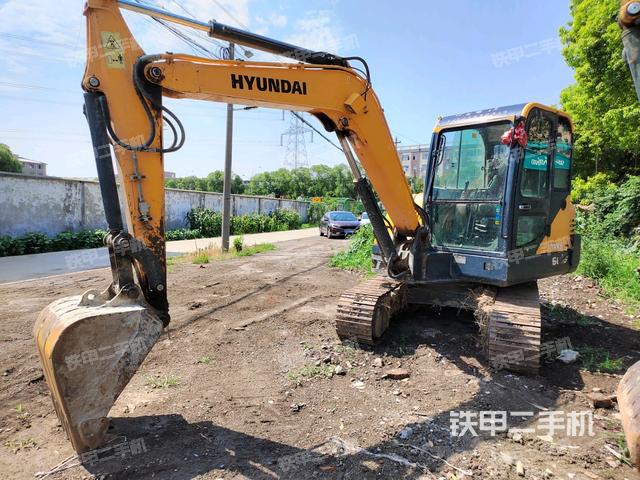 现代R 60VS挖掘机