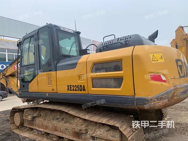 徐工XE205DA挖掘机