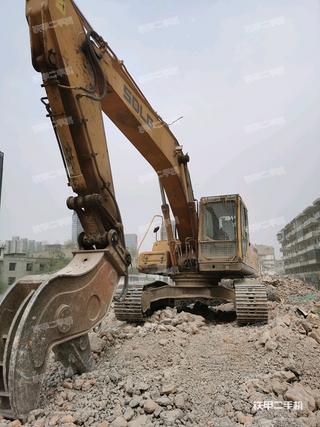 山東臨工E6250F挖掘機實拍圖片