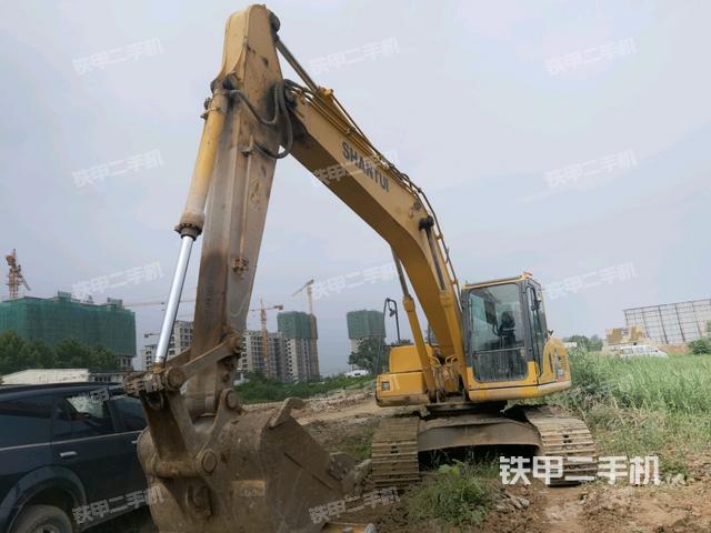 山推SE210W挖掘机