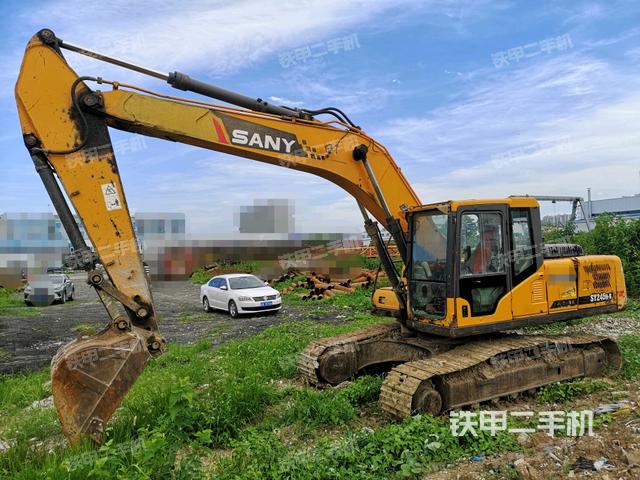 三一重工SY215C挖掘机