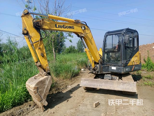 柳工CLG906D挖掘机