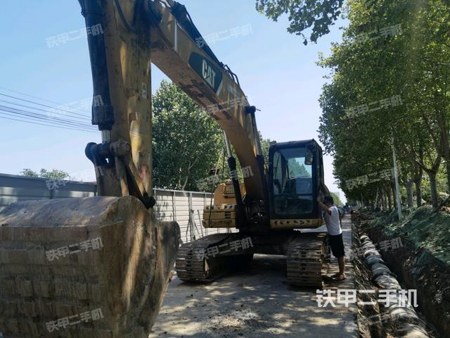 卡特彼勒320D液压挖掘机