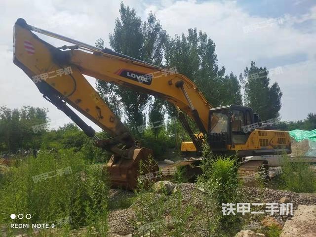 雷沃重工FR480E挖掘机