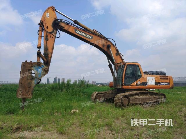 斗山DH420LC-7挖掘机