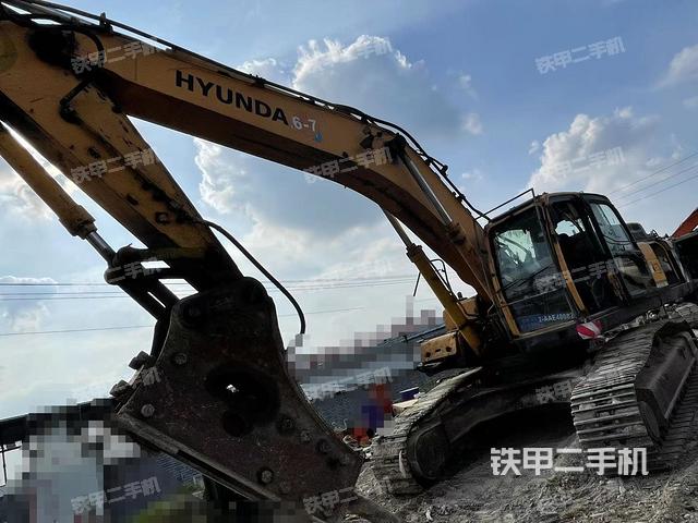 现代R385LC-9T挖掘机