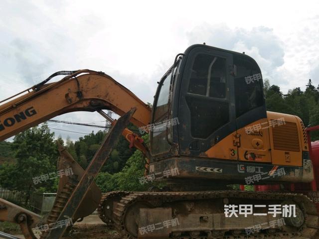 柳工CLG908D挖掘机