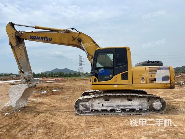 小松PC200-8挖掘机