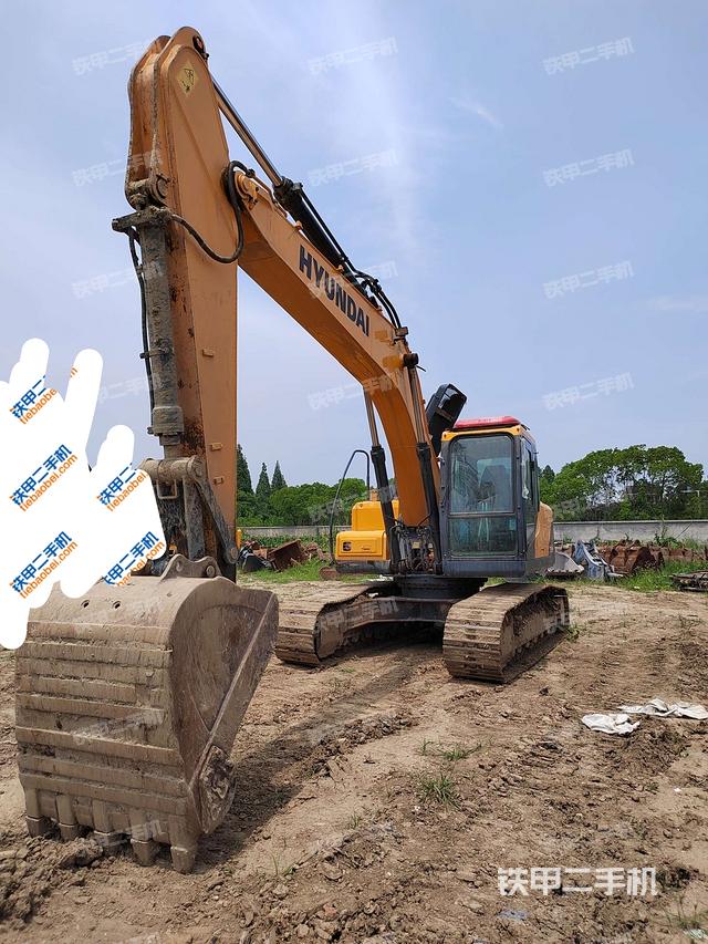 现代R215VS挖掘机