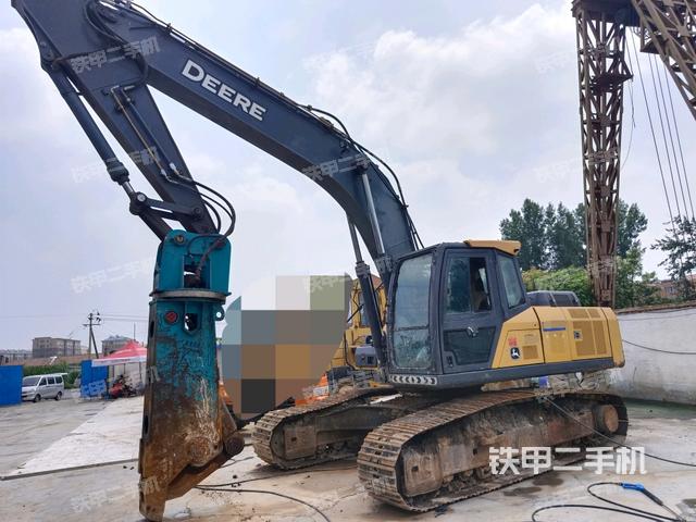 约翰迪尔E240LC挖掘机