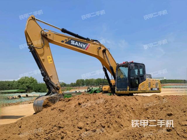 三一重工SY200C挖掘机
