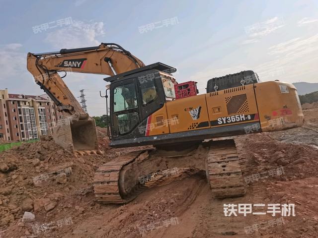 三一重工SY305H挖掘机