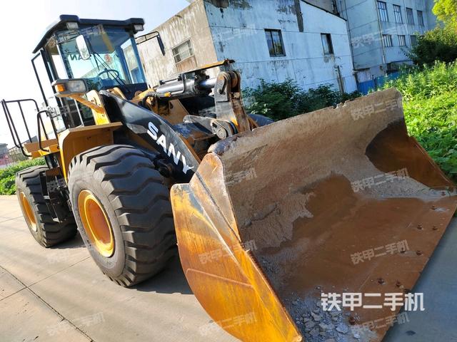 右前45°(整机外观) 右前45°(整机外观)