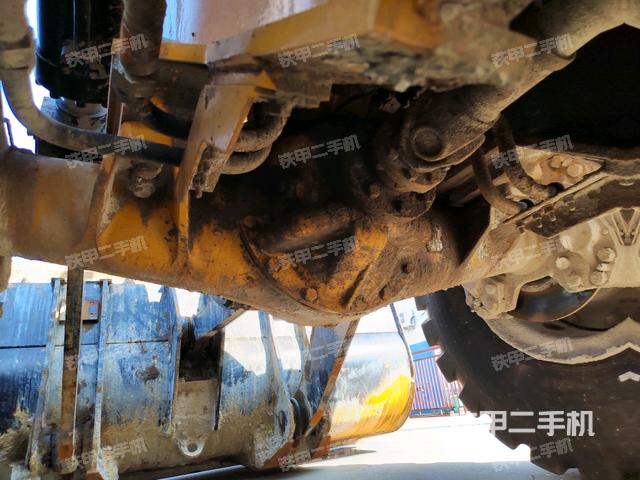 前驱动桥(液压/传动系统) 前驱动桥(液压/传动系统)