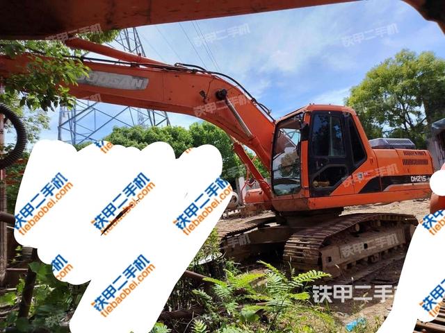 斗山DH215-9E挖掘机