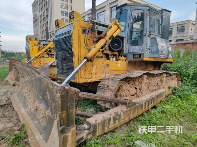 山推SD22推土机