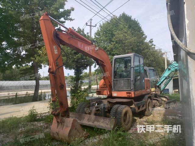 南特机械NT80W挖掘机