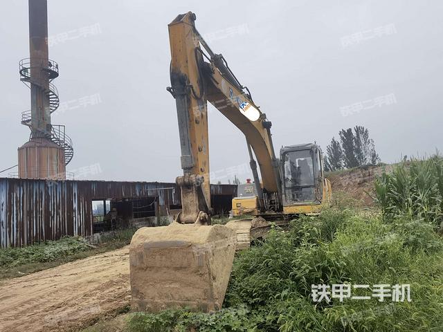 徐工XE215C挖掘机
