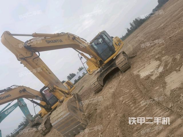 山推SE210W挖掘机