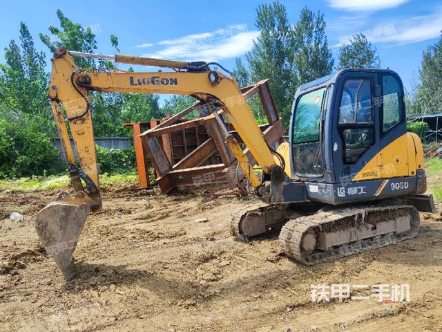 柳工CLG906D挖掘机