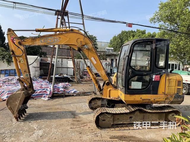 雷沃重工FR65-7挖掘机