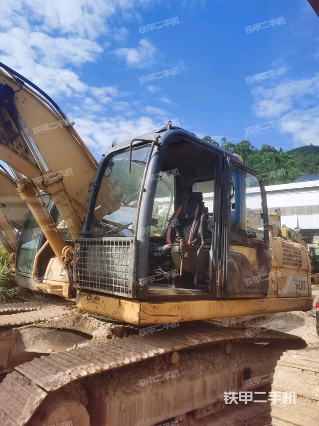 柳工CLG920D挖掘机