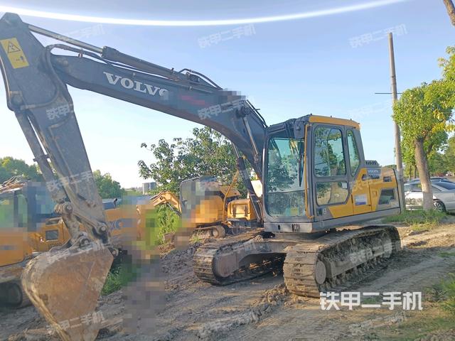 沃尔沃EC120D挖掘机