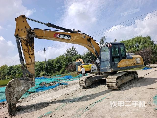 徐工XE200DA挖掘机