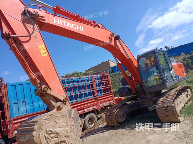 日立ZX300-5A挖掘机