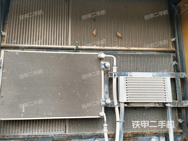 散热器正面(大件舱室) 散热器正面(大件舱室)