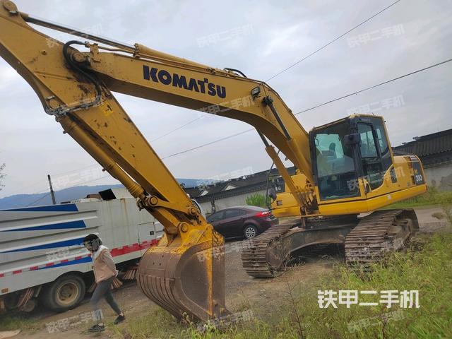 小松PC200-8M0挖掘机
