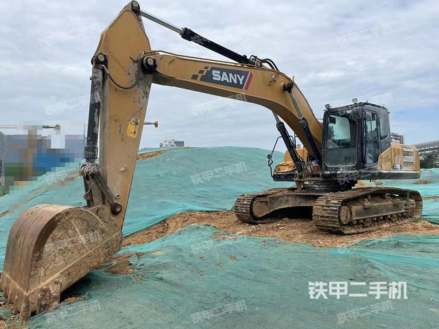 三一重工SY245H挖掘机