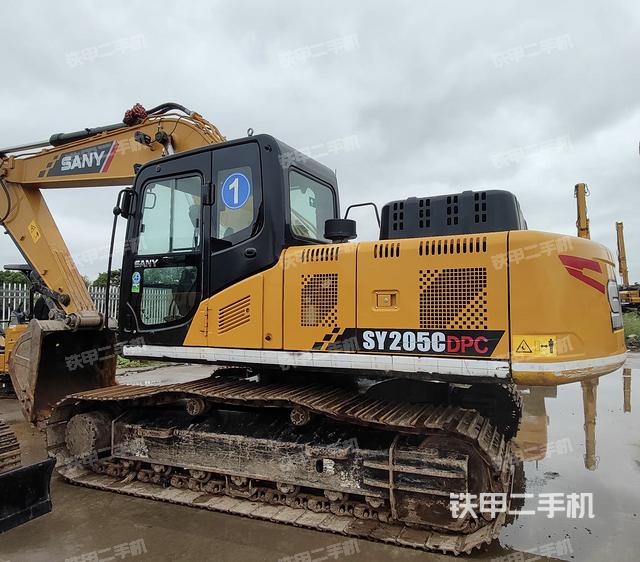 三一重工SY205C挖掘机