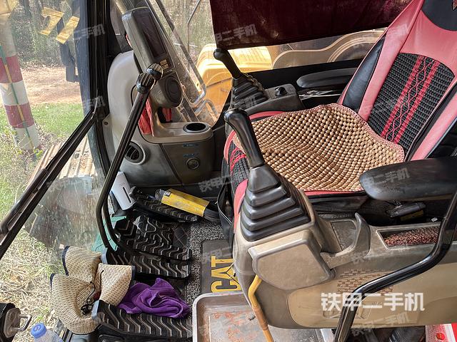 驾驶室整体（整机外观）