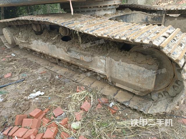 左侧履带整体 （行走机构）