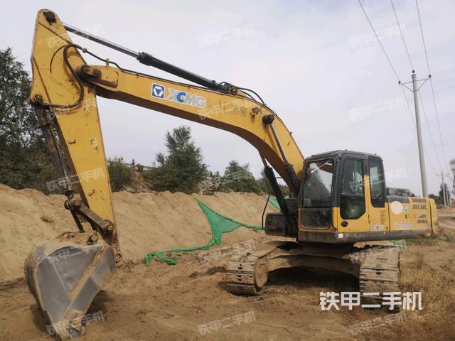 徐工XE265D挖掘机