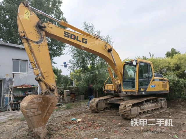 山东临工E6210F挖掘机