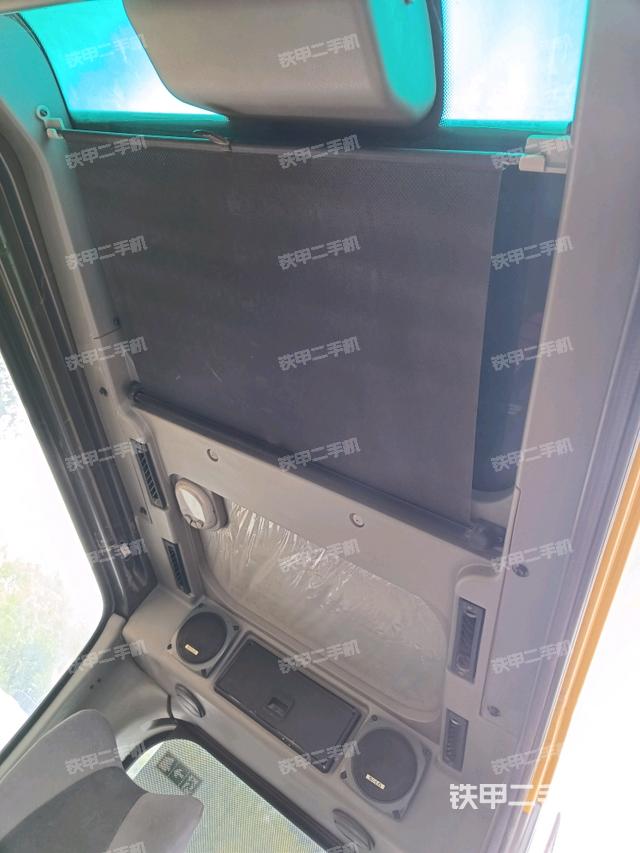 顶棚整体（驾驶室部分）