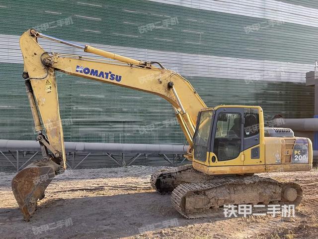 小松PC200-8挖掘机