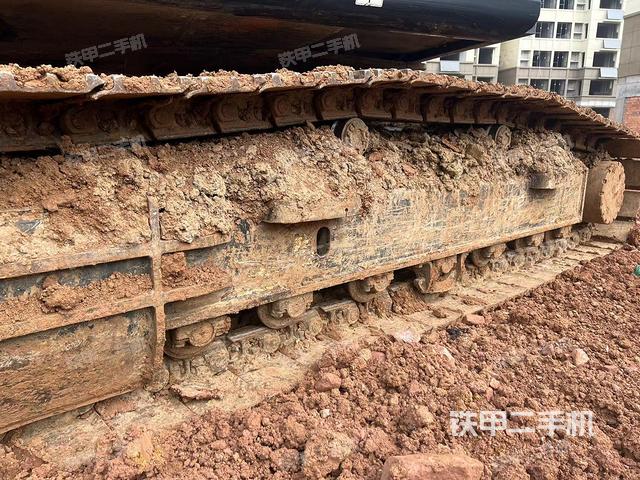 单侧履带整体（整机外观）