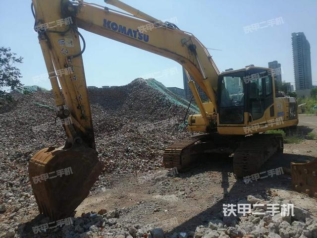 小松PC200-8挖掘机
