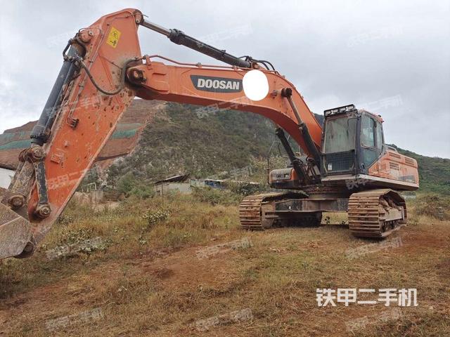 斗山DX380LC-9C挖掘机