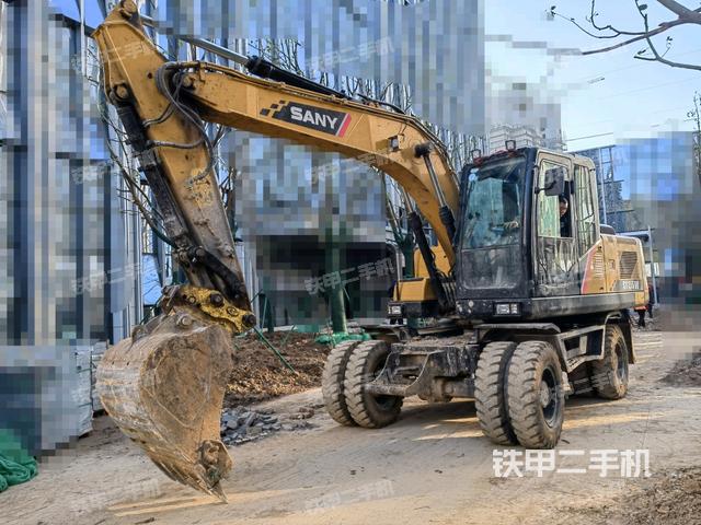 三一重工SY155W挖掘机