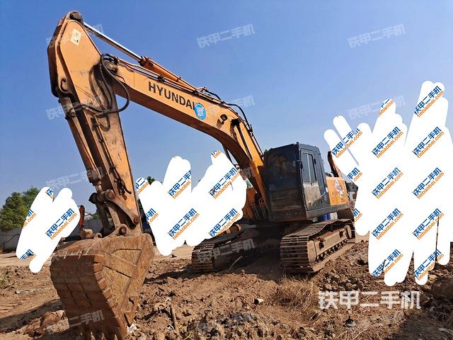 现代R225LC-7挖掘机