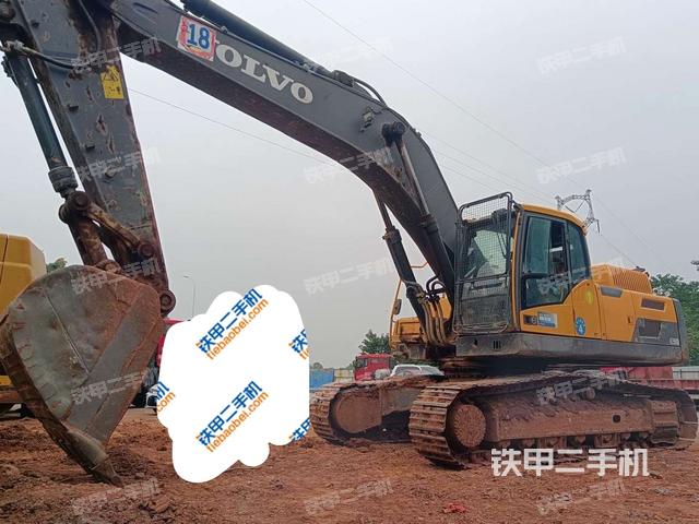 沃尔沃EC350D挖掘机